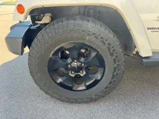 Jeep Wrangler Unlimited 2014 4x4 Sahara 4 puertas SUV
