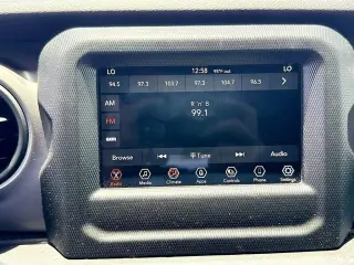 Jeep Wrangler Unlimited 2022 4x4 Jeep Beach Edition 4 puertas SUV
