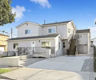 2 Bedroom Apt in Gardena