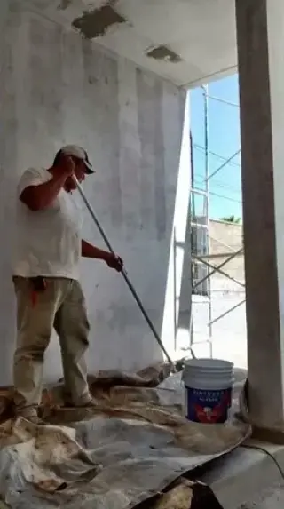 Oficial de obra blanca y obra