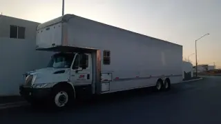 MOVING / MUDANZAS