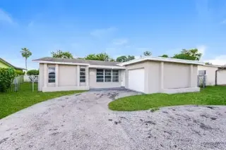 2 Bed 2 bath House in Miami