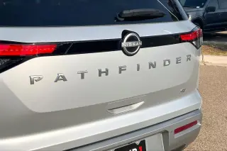 Nissan Pathfinder 2024 SL 4 puertas SUV