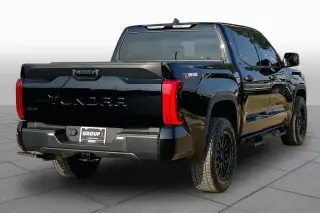 Toyota Tundra 2023 4x4 SR5 4 puertas CrewMax Cab Pickup SB