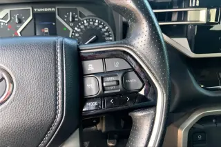 Toyota Tundra 2023 4x4 SR5 4 puertas CrewMax Cab Pickup SB
