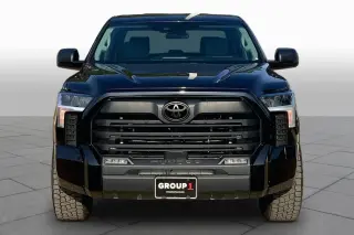 Toyota Tundra 2023 4x4 SR5 4 puertas CrewMax Cab Pickup SB