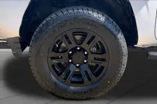 Toyota Tacoma 2021 4x2 SR5 4 puertas Doble Cabina 5.0 pies SB