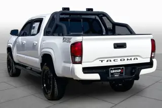 Toyota Tacoma 2021 4x2 SR5 4 puertas Doble Cabina 5.0 pies SB