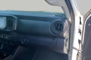Toyota Tacoma 2021 4x2 SR5 4 puertas Doble Cabina 5.0 pies SB