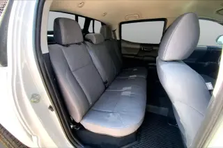 Toyota Tacoma 2021 4x2 SR5 4 puertas Doble Cabina 5.0 pies SB