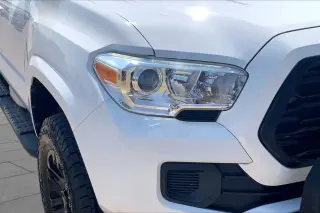 Toyota Tacoma 2021 4x2 SR5 4 puertas Doble Cabina 5.0 pies SB