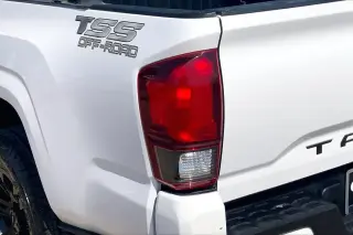 Toyota Tacoma 2021 4x2 SR5 4 puertas Doble Cabina 5.0 pies SB