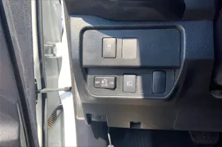Toyota Tacoma 2021 4x2 SR5 4 puertas Doble Cabina 5.0 pies SB