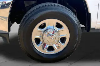 Ram 2500 2021 4x4 Big Horn Cabina Crew de 4 puertas con caja de 6.3 pies