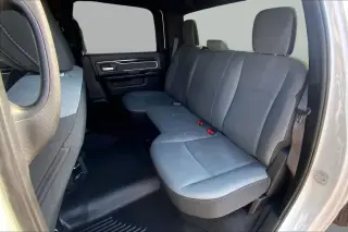Ram 2500 2021 4x4 Big Horn Cabina Crew de 4 puertas con caja de 6.3 pies