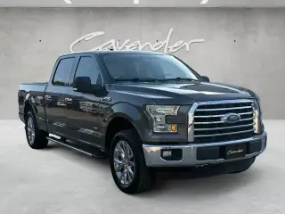 Ford F-150 2015 4x2 XLT 4 puertas SuperCrew 5.5 pies. SB
