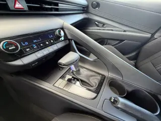 Hyundai ELANTRA 2026 SEL Sport 4 puertas Sedan