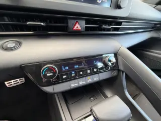 Hyundai ELANTRA 2026 SEL Sport 4 puertas Sedan