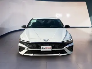 Hyundai ELANTRA 2026 SEL Sport 4 puertas Sedan