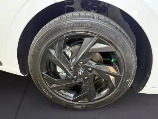 Hyundai ELANTRA 2026 SEL Sport 4 puertas Sedan