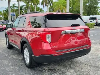 Ford Explorer 2023 XLT 4 puertas SUV