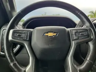Chevrolet Silverado 1500 2020 4x2 LT 4 puertas Cabina Crew 5.8 ft. SB