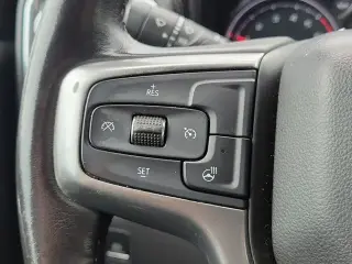 Chevrolet Silverado 1500 2020 4x2 LT 4 puertas Cabina Crew 5.8 ft. SB
