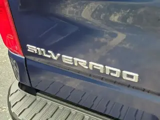 Chevrolet Silverado 1500 2020 4x2 LT 4 puertas Cabina Crew 5.8 ft. SB