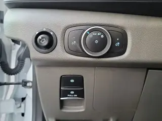 Ford Transit 2023 250 3 puertas LWB Techo Alto Furgón de Carga
