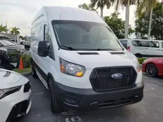 Ford Transit 2023 250 3 puertas LWB Techo Alto Furgón de Carga
