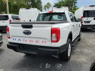 Ford Ranger 2024 4x2 XL 4 puertas SuperCrew con caja de 5.0 pies