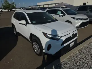 Toyota RAV4 2024 AWD LE 4 puertas SUV