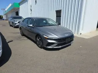 Hyundai ELANTRA 2024 Limited 4 puertas Sedan