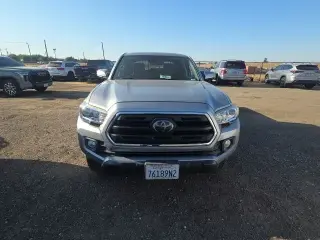 Toyota Tacoma 2018 4x2 TRD Off-Road 4 puertas Cabina Doble 5.0 pies SB