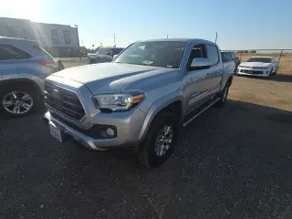 Toyota Tacoma 2018 4x2 TRD Off-Road 4 puertas Cabina Doble 5.0 pies SB