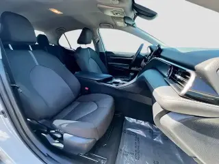 Toyota Camry Híbrido 2023 LE 4 puertas Sedan