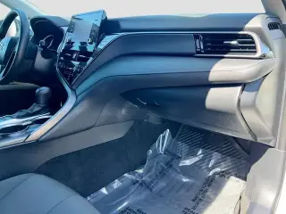 Toyota Camry Híbrido 2023 LE 4 puertas Sedan
