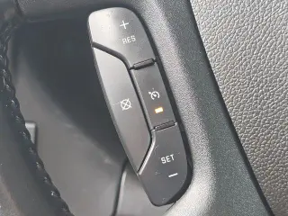 Furgoneta de carga extendida GMC Savana 2023 2500 3 puertas