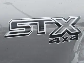 Ford F-150 2022 4x4 XL 4 puertas SuperCrew 5.5 pies. SB