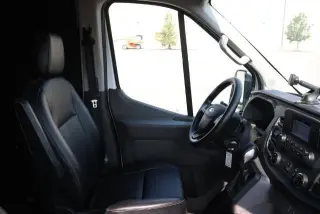 Furgoneta de carga Ford Transit 2023 AWD 250 3 puertas SWB Techo Medio