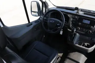 Furgoneta de carga Ford Transit 2023 AWD 250 3 puertas SWB Techo Medio