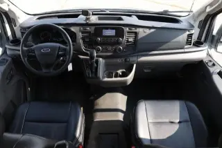 Furgoneta de carga Ford Transit 2023 AWD 250 3 puertas SWB Techo Medio