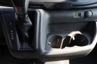 Furgoneta de carga Ford Transit 2023 AWD 250 3 puertas SWB Techo Medio