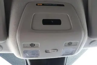 Furgoneta de carga Ford Transit 2023 AWD 250 3 puertas SWB Techo Medio