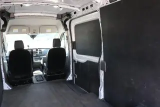 Furgoneta de carga Ford Transit 2023 AWD 250 3 puertas SWB Techo Medio