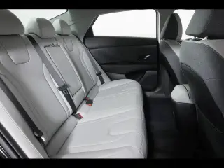 Hyundai ELANTRA Híbrido 2025 Limited 4 puertas Sedan