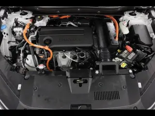 Honda CR-V Híbrido 2025 AWD Sport Touring 4 puertas SUV