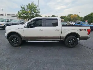 Ford F-150 2018 4x4 Lariat 4 puertas SuperCrew 5.5 pies. SB