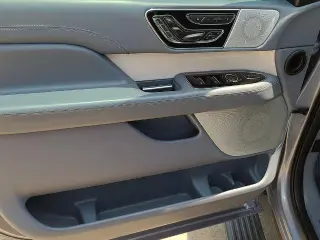 Lincoln Navigator 2021 4x4 Black Label 4 puertas SUV