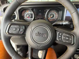 Jeep Gladiator 2024 4x4 Sport 4 puertas Crew Cab 5.0 ft. SB